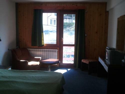 Hotel Kris Guesthouse