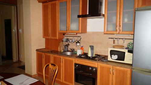 Apartment On Olimpiyskiy Bulvar 2