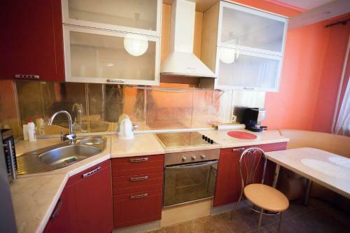 Apartamento 2kv Alieksandra Matrosova 1/2