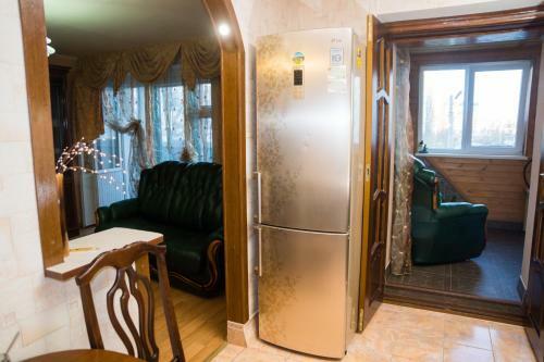 Apartment On Druzhby 105