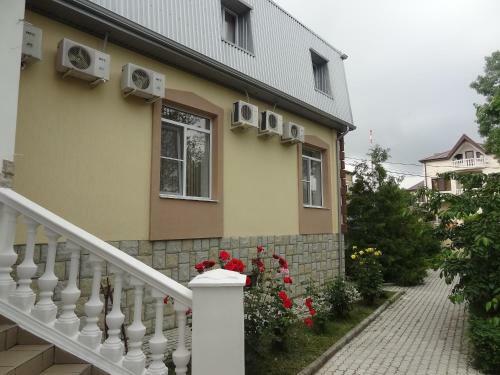 Hostal Guest House Na Sanatornoy 2a