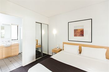 Aparthotel Majestic Oasis Apartments