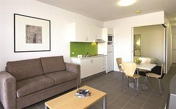 Aparthotel Majestic Oasis Apartments