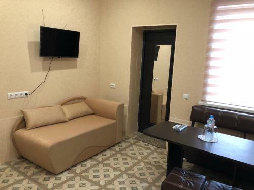 Hostal Kak Doma Guest House