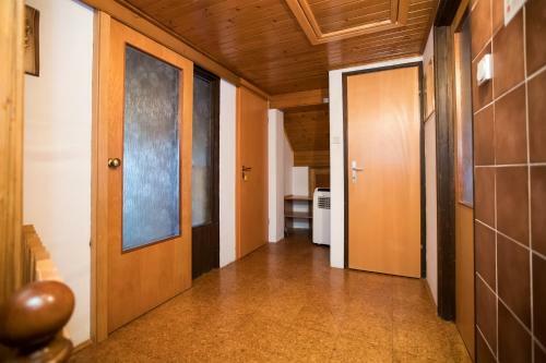 Hostal Apartments Pri Urhu