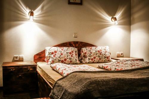 Hostal Framski Hram Guest House