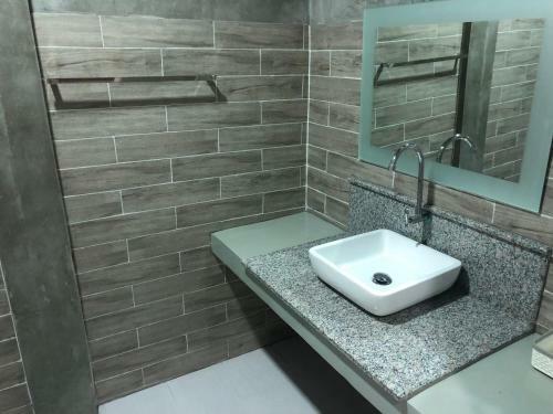 Albergue The C Hotel