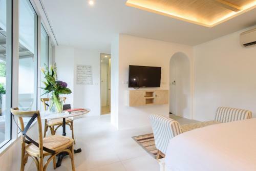 Hotel Costa Village Bangsaray