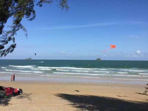 Apartamento Away Las Tortugas Beachfront Condo@hua Hin