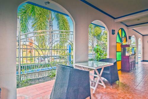 Hostal Oyo 570 Seaside Hua Hin