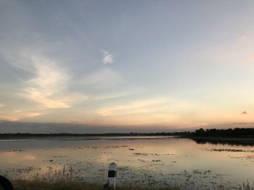 Hotel Baan Suan Rim Nam