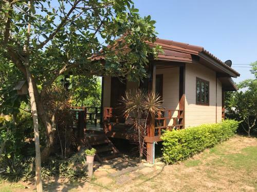 Hotel Baan Suan Rim Nam