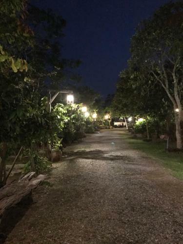 Hotel Baan Suan Rim Nam