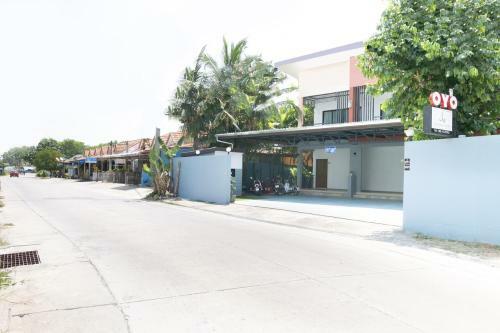 Aparthotel Oyo 732 Juthamas Hotel