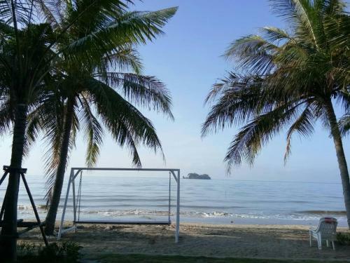 Hotel Ploenura Resort Laemsing