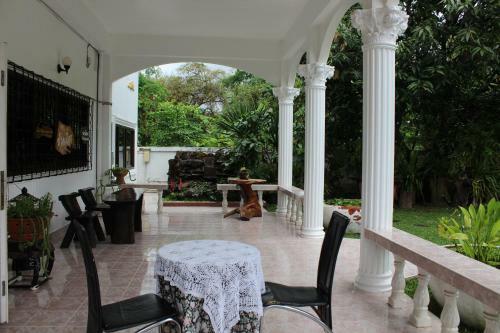 Hotel White Elephant Resort
