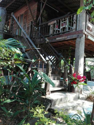 Hostal Kad Sala Lanna Cultural Homestay