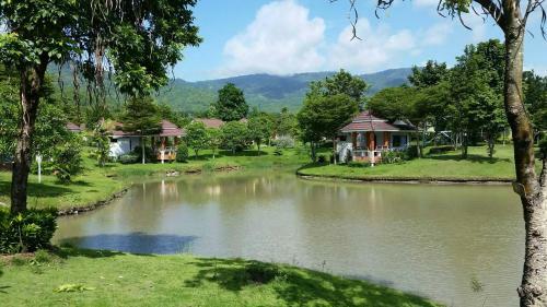 Hotel Tanaosri & Creekside Resort