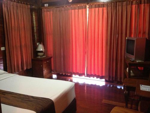 Hotel ?baan Ing Khao Resort