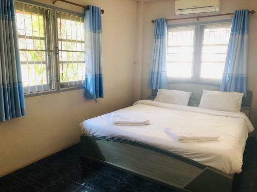 Hotel Petch Rim Tan Resort