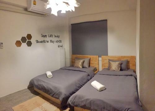 Albergue 24 Poshtel Salaya