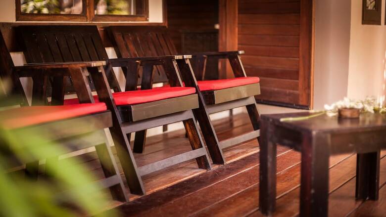 Hotel Baan Manali Resort