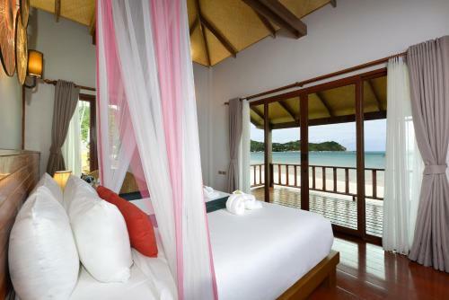 Hotel Pingchan Koh Phangan Beachfront Resort