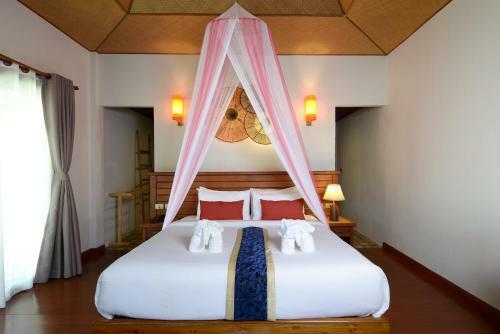 Hotel Pingchan Koh Phangan Beachfront Resort