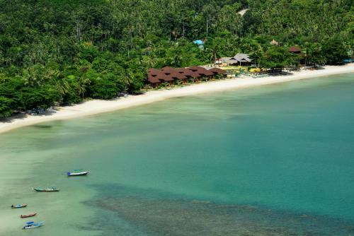 Hotel Pingchan Koh Phangan Beachfront Resort