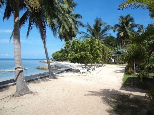 Hotel Dolphin Bay Beach Resort
