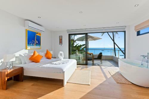 Paradis Blanc - Koh Phangan Luxury Beachfront Villa