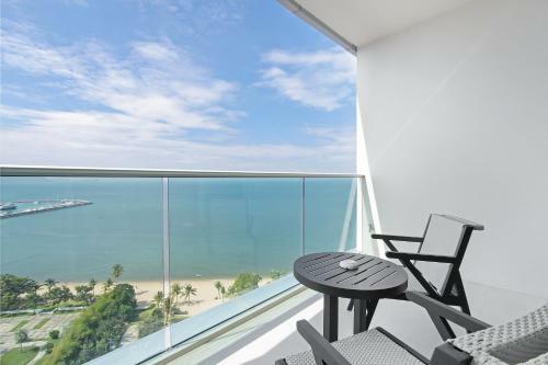 Hotel White Sand Beach Residences Pattaya