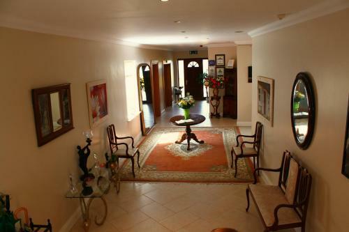 Hostal Seasons Lodge Guesthouse