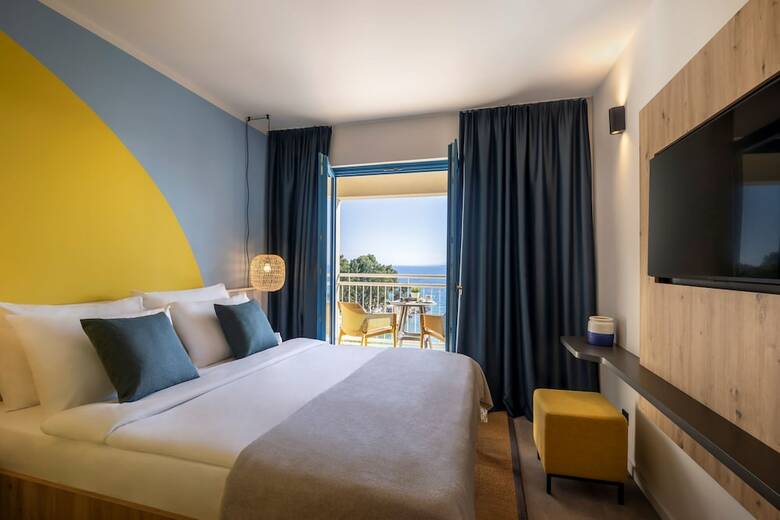 Valamar Koralj Hotel