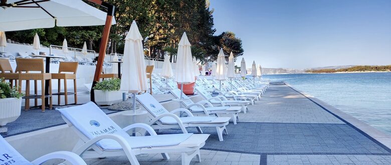 Valamar Koralj Hotel