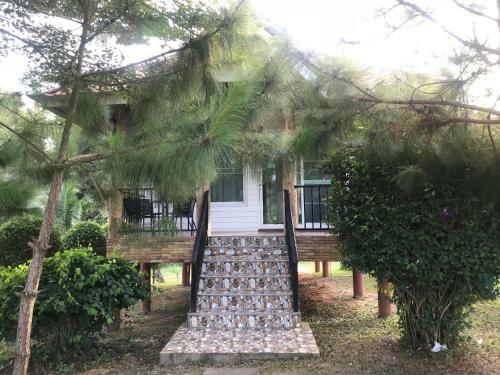 Hostal V&k Baansuankaew Resort