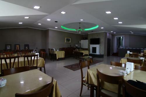 Hotel Kent Ani