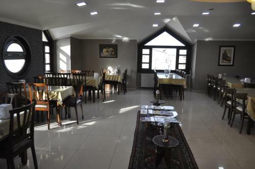 Hotel Kent Ani