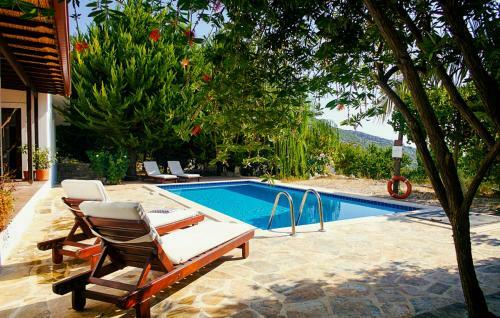Islamlar Villa Sleeps 6 Pool Air Con Wifi