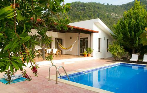 Islamlar Villa Sleeps 6 Pool Air Con Wifi