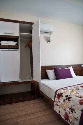 Bed & Breakfast Marina Hotel