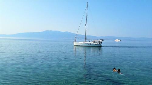 Assos Nazan Motel Restoran Beach