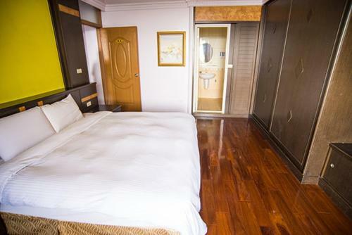 Xinghai Homestay II