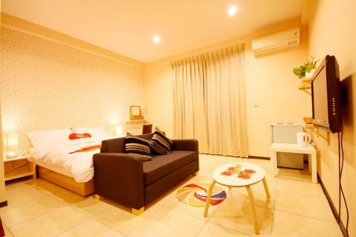 Luodong Market Happiness Homestay