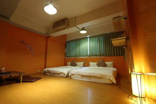 Luodong Market Happiness Homestay