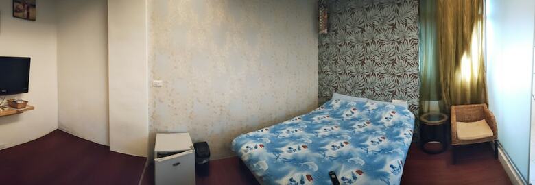 Hostal Come And Play Guesthouse