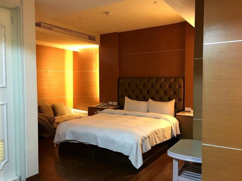 Posada Jung-zaw Bussiness Hotel