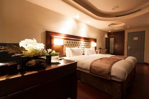 Taipei Charming City Hotel