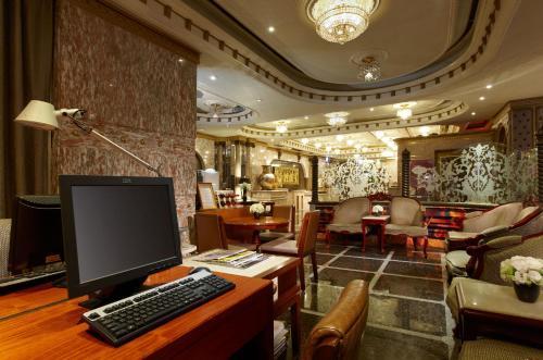 Taipei Charming City Hotel