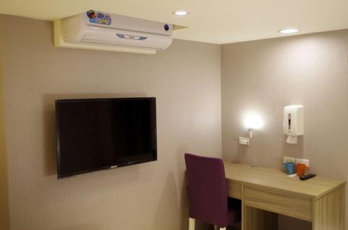 Hotel E-house 169